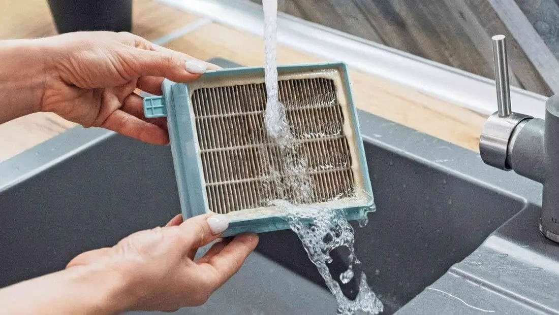 Steps to Clean a Vacuum Filter