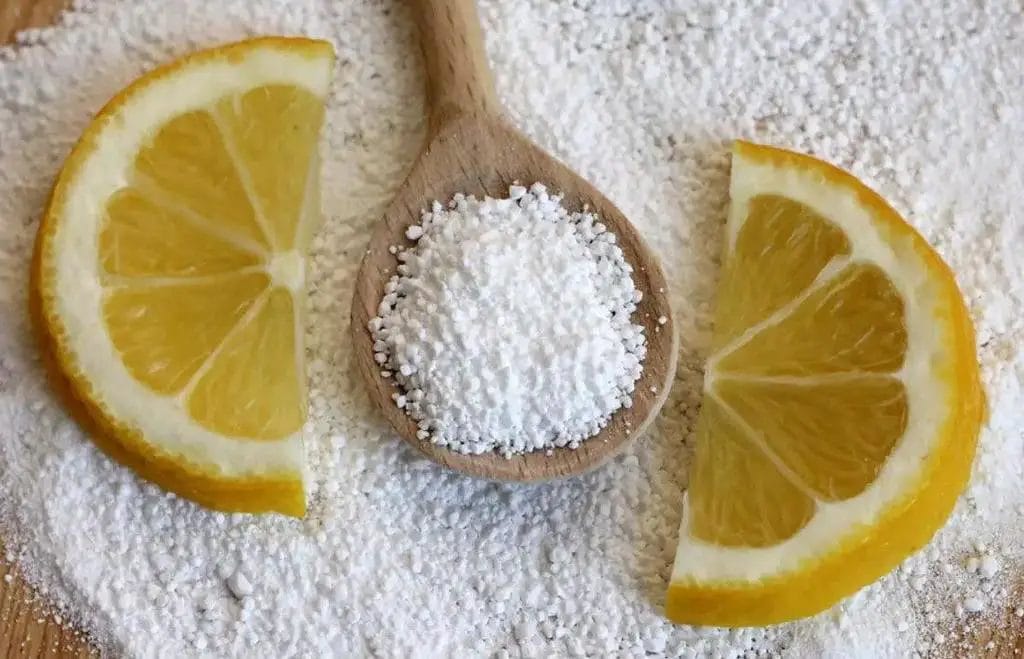 How to Remove Hard Water Stains from Dishes Using Natural Products