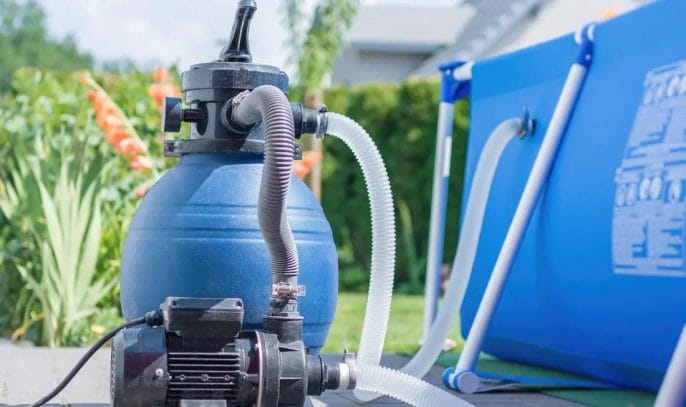 Vacuuming pools with a cartridge filter