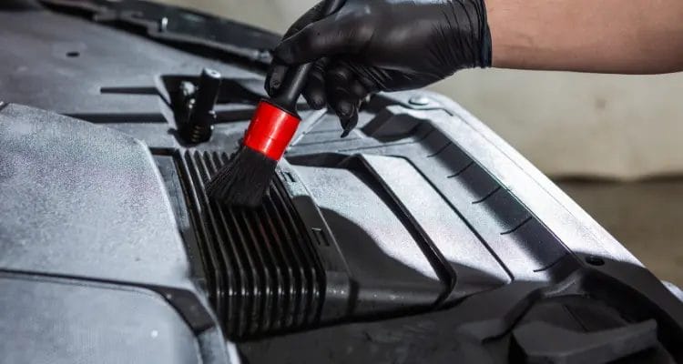 The Right Way To Clean Your Engine: No Water, No Scrubbing 1 Can you clean an engine without water